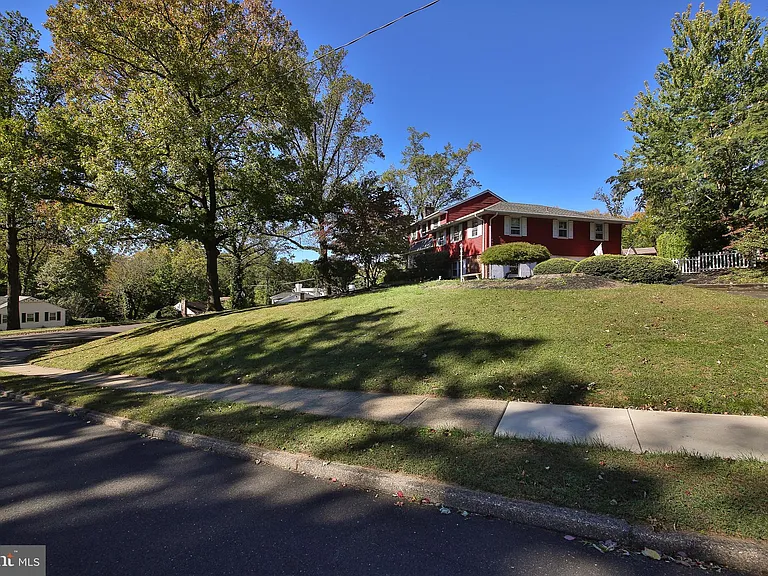 1806 Jody Rd — Photo 34