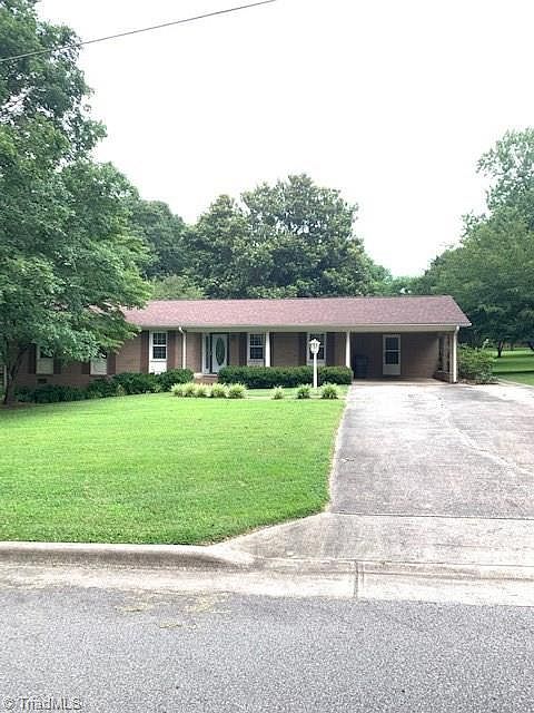 1st image of 1506 Woodside Dr