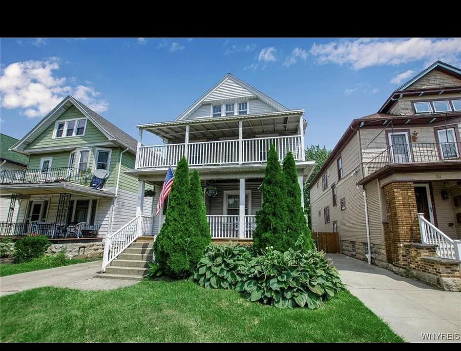 59 Sterling Ave