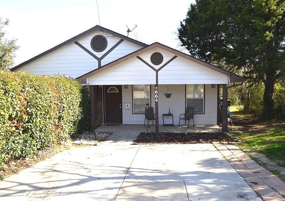 1st image of 664 Hardy St