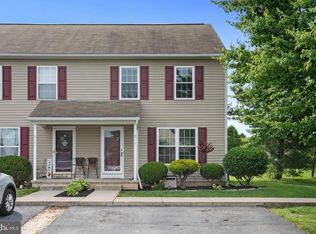 619 Deerbrush Gdns, Lititz, PA 17543