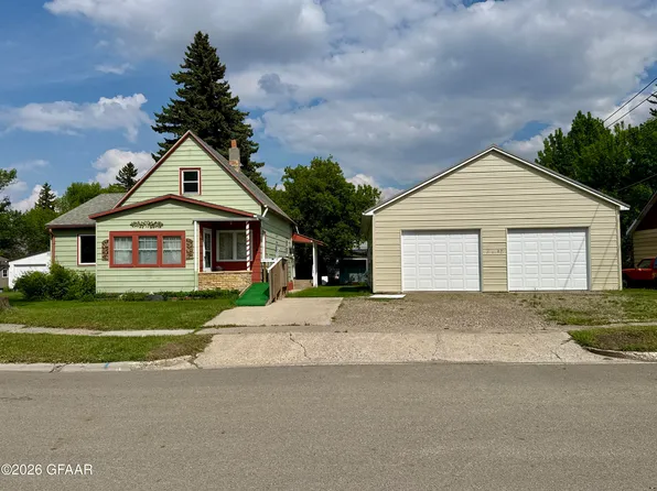 1115 2nd St, Langdon, ND 58249