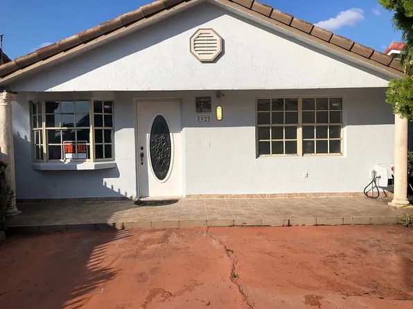 8925 NW 117th St, Hialeah Gardens, FL 33018