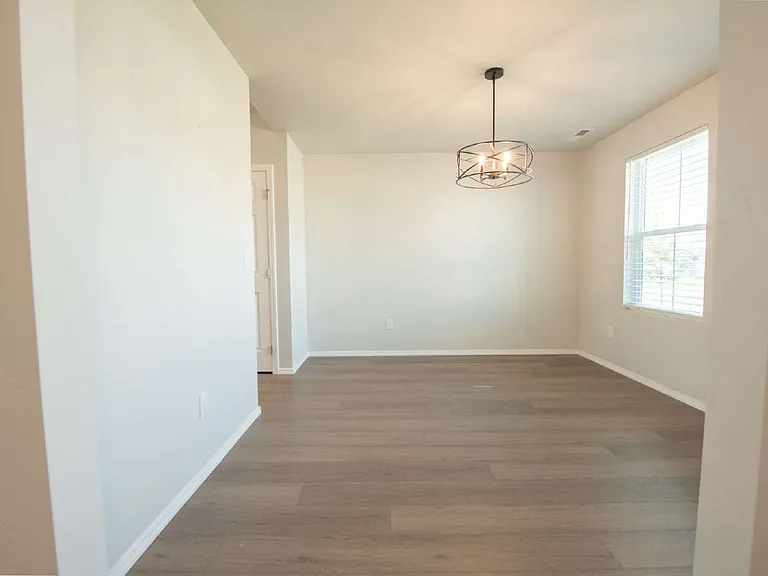 18352 N Lion Head Ave — Photo 6