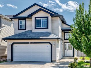 11249 167a Ave NW, Edmonton, AB T5X 0A8