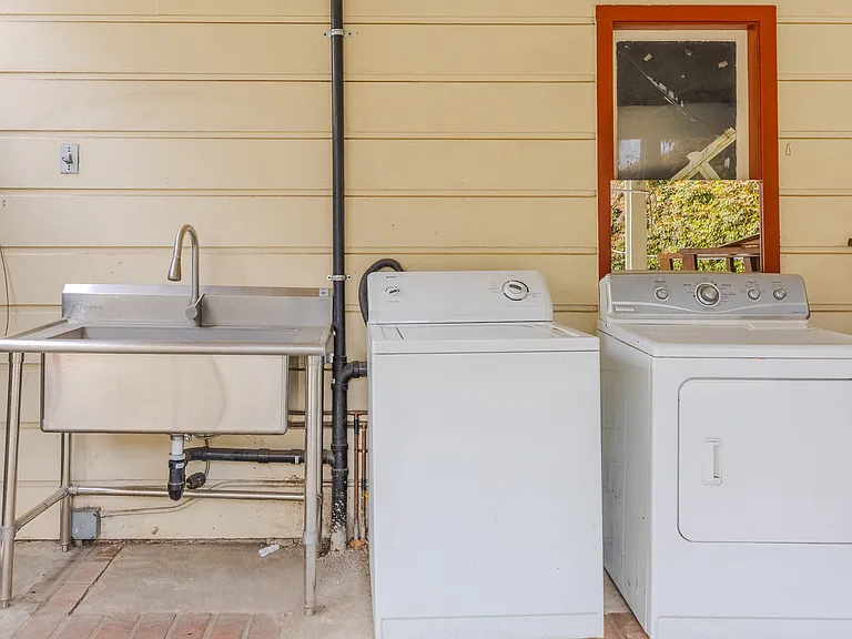 6252 Golden West Ave — Photo 32