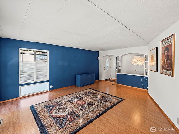 4th image of 10414 Peacock Hill Avenue #15