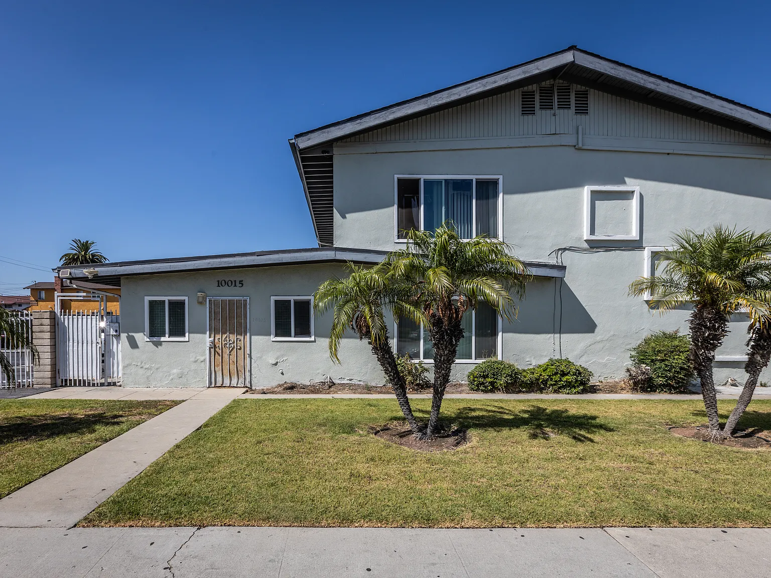 10015 Alondra Blvd — Photo 2