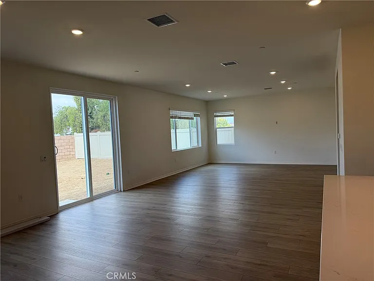 9707 Babaco St — Photo 15