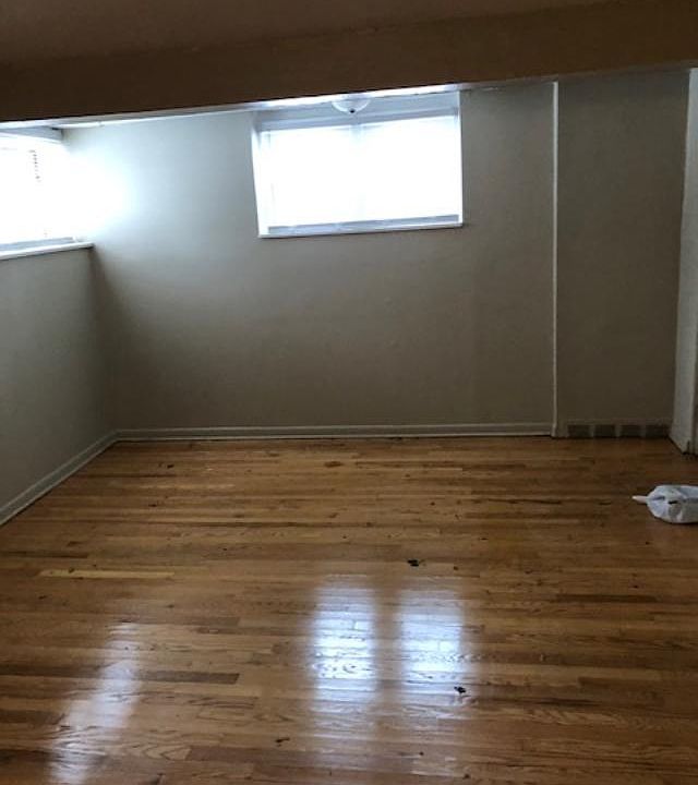 1st image of 129 Curry Ave APT 1