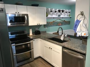 420 Elk Creek Rd #101, Cannon Beach, OR 97110