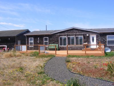 202 NW Alsea Bay Dr, Waldport, OR, 97394