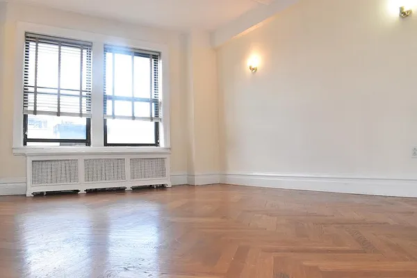 Rented by (Legacy) NY Quality Living Uptown | media 35