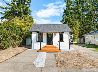 415 2nd St NW, Puyallup, WA 98371