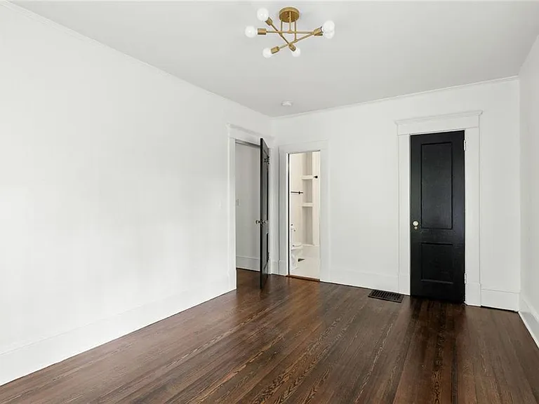 1047 Greencove Ave NE — Photo 18
