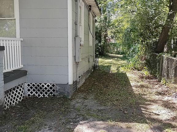 2nd image of 1636 W 28th St
