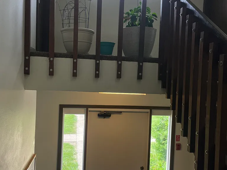 314 W Broadway St #5 — Photo 8