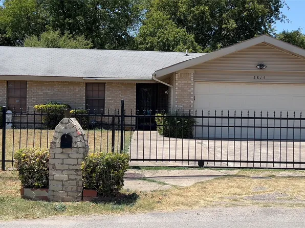 2815 Spruce Valley Ln, Dallas, TX 75233