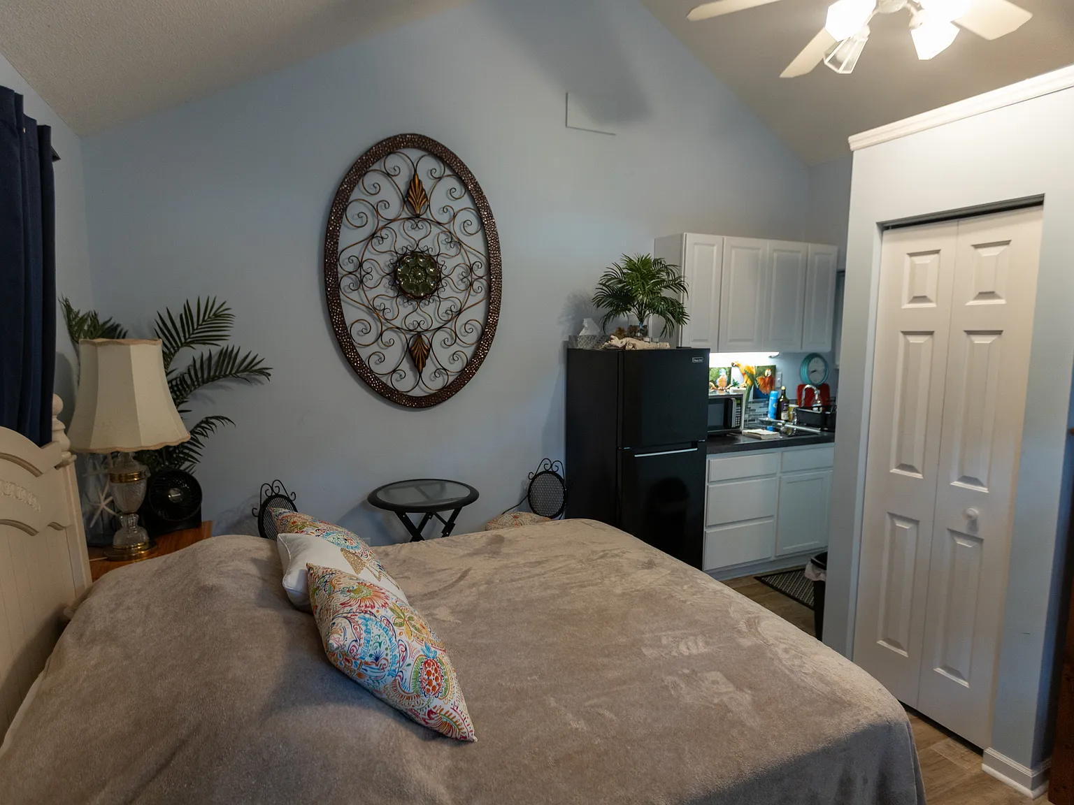 1 bed, 400 sqft, $1,100 — Photo 3