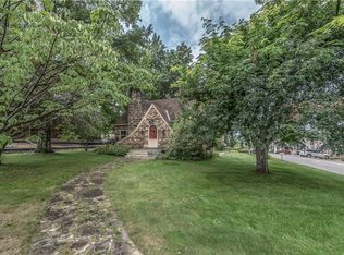 590 Clay Pike, North Huntingdon, PA 15642