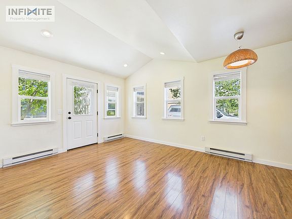 5th image of 845 Cottage Park Ln