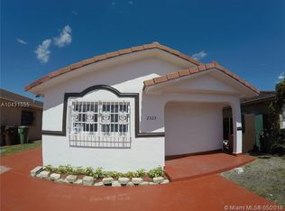 2523 W 70th Pl, Hialeah, FL 33016