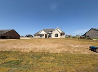 705 Water Side Dr, Van Alstyne, TX 75495