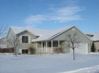 3636 Parkside East Cir, Eau Claire, WI 54701