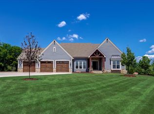 N60W25940 Walnut Rd, Sussex, WI 53089