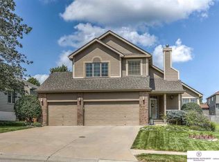 14868 Ellison Cir, Omaha, NE 68116