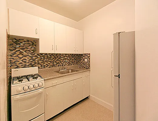 Rented by SW Queens Mezzanine | media 25