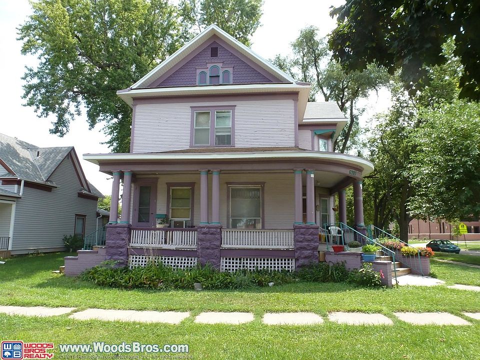 2nd image of 6205 Ballard Ave