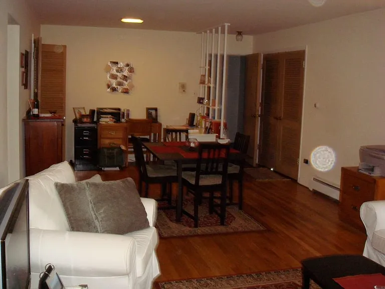 1116-22 Greenleaf Ave #2-G — Photo 1