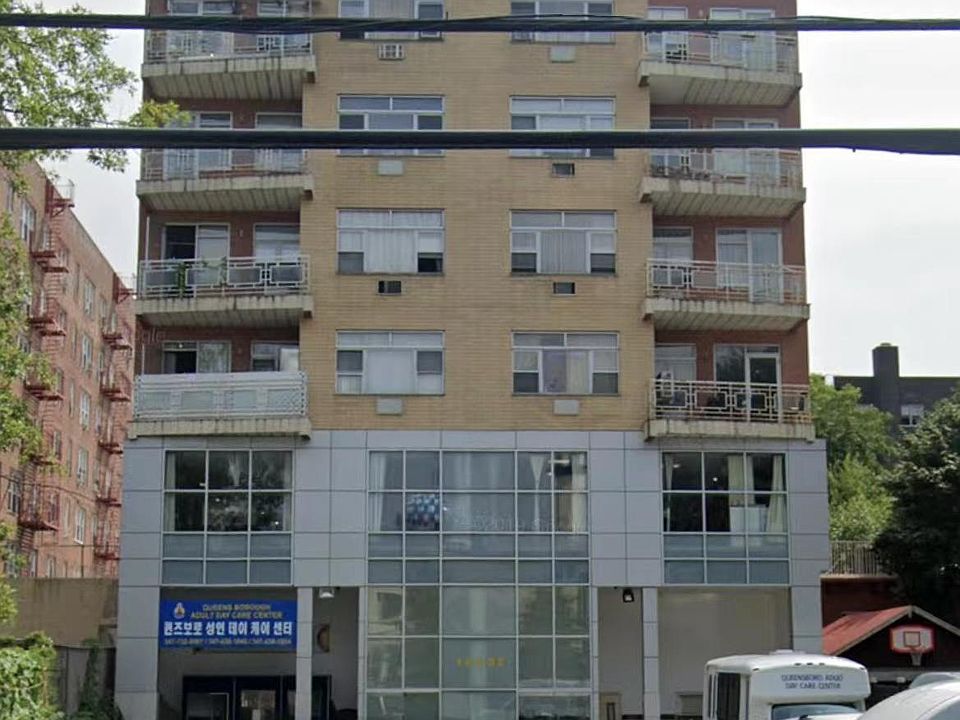 1st image of 14152 33rd Ave APT 4C