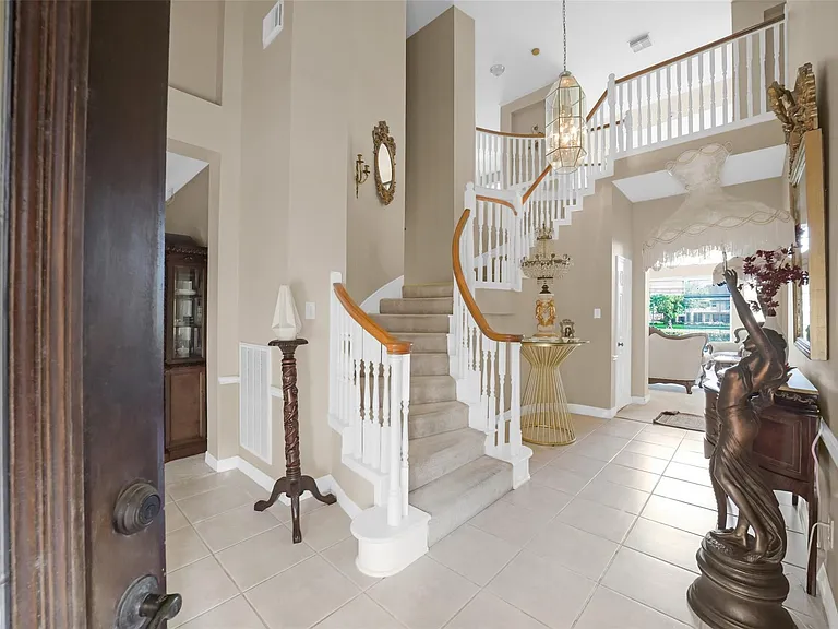 1522 Meadowstar Dr — Photo 7