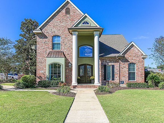 4th image of 4926 Westridge Park E