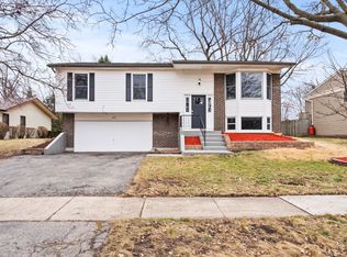 153 Camelot Way, Bolingbrook, IL 60440