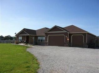 4056 Winnetka Rd, White City, OR 97503