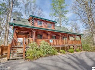 734 Glory Ridge Way, Gatlinburg, TN 37738