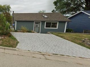 N50W35140 Wisconsin Ave, Okauchee, WI 53066