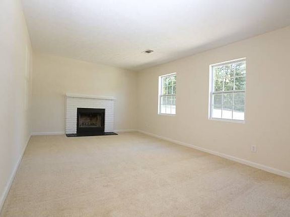 2nd image of 3341 Grand Central Dr