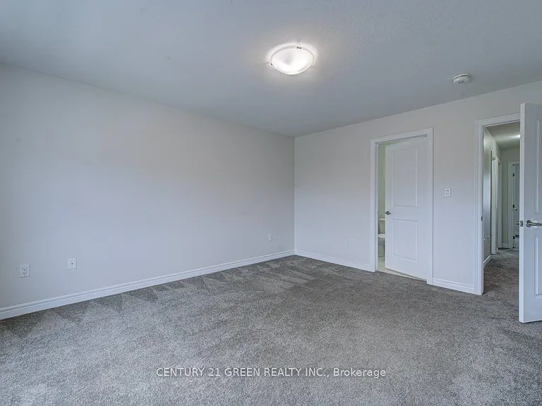 30 Baker Ln — Photo 27
