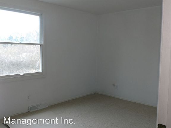 4th image of 213 Wyndmere Dr