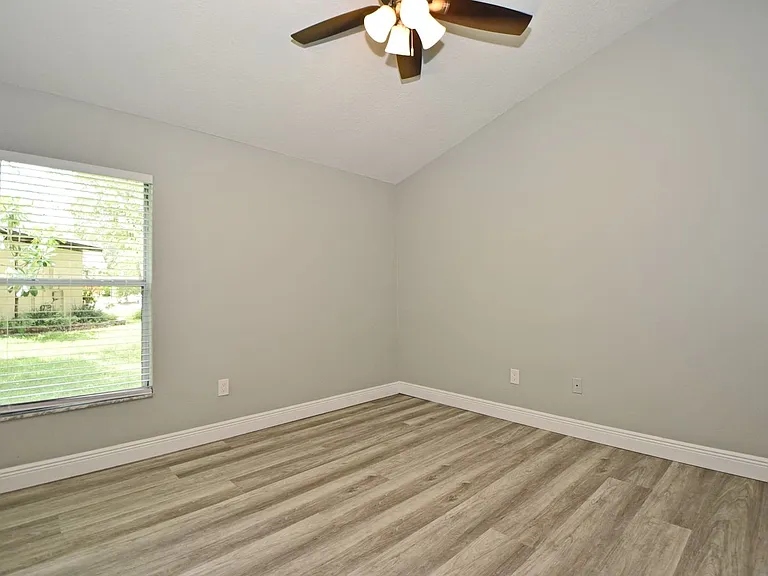 1118 Sugarberry Trl — Photo 30