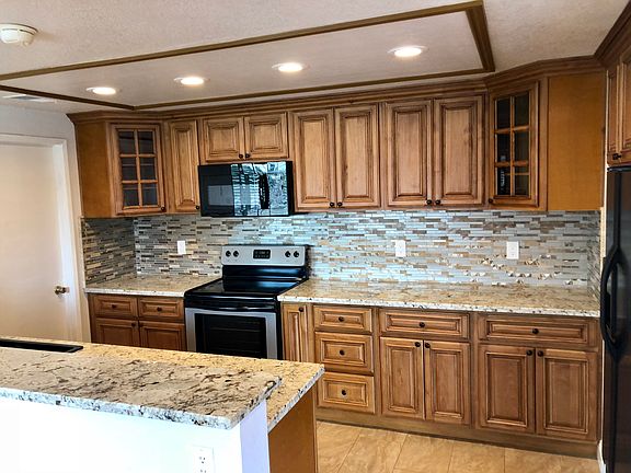 4th image of 105 Silcreek Dr