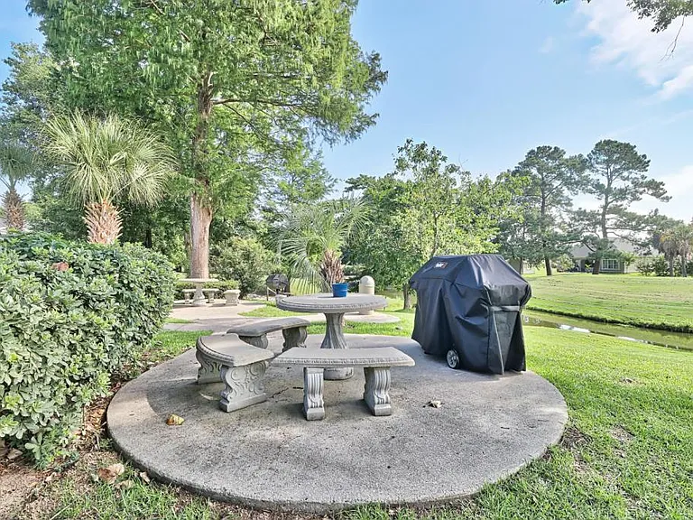 698 Riverwalk Dr — Photo 19