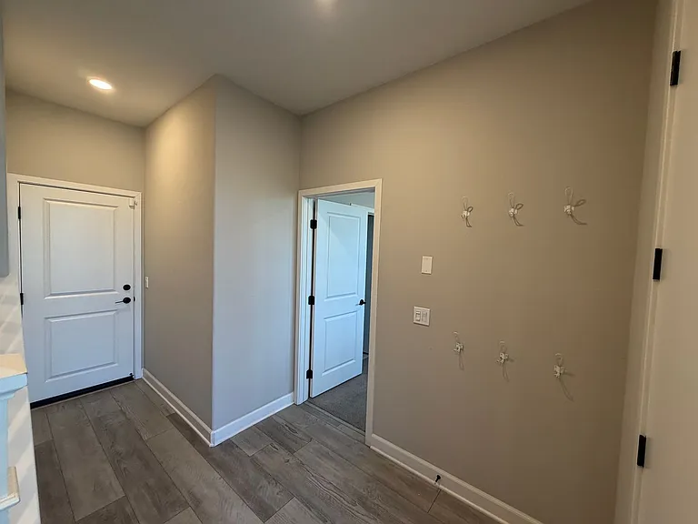 1922 Strata St #5 — Photo 17