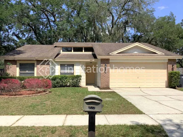 1557 Long Pond Dr, Valrico, FL 33594