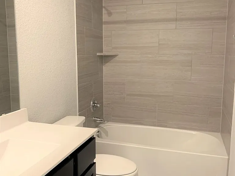 1104 Coulee Dr — Photo 28