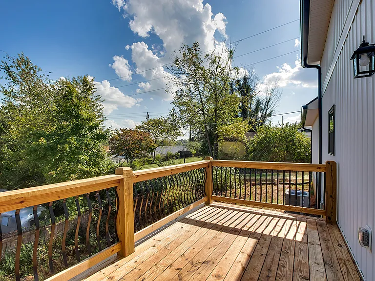 217 Kenneth St — Photo 8